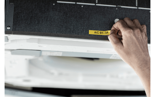 Brother P-touch PT-E110VP electrician labelling machine